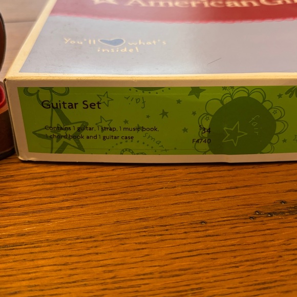 American Girl Brown Guitar Set - Picture 3 of 3